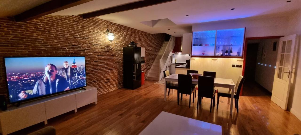 Ferienwohnung Chambre D'Hotes Sde, Wc Prive Climatise Dans Loft 80M2 Espace Commun Avec Les Habitants Salon Et Cuisine Toulon Exterior foto